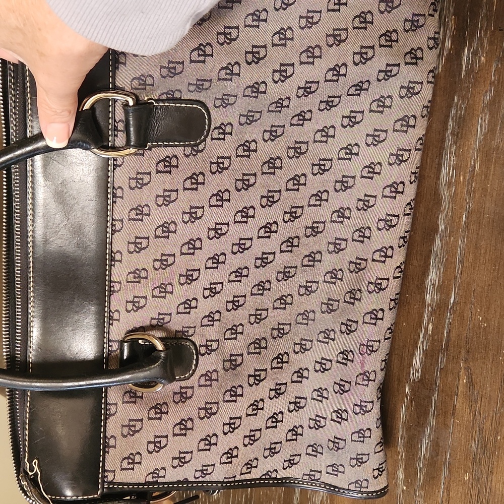 Dooney & Bourke Tote Bag - Picture 3 of 6